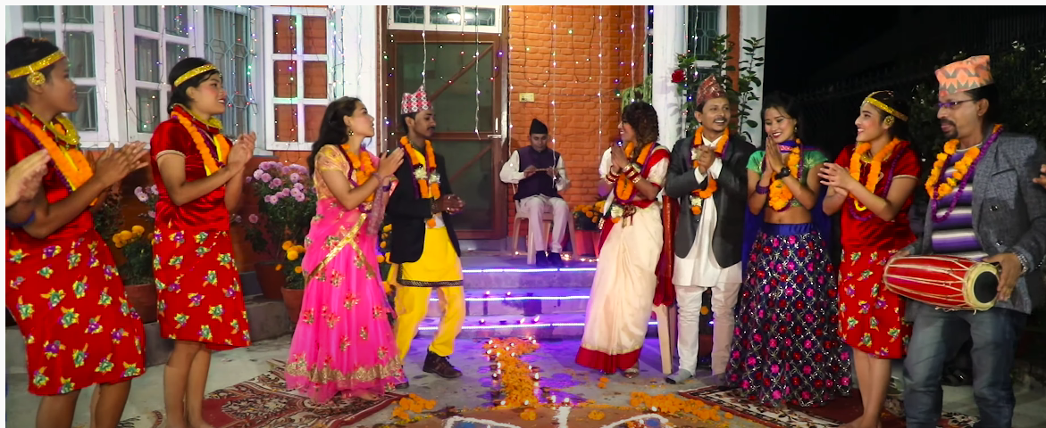 मौलिक तिहार गीत ’मखमली’ सार्वजनिक