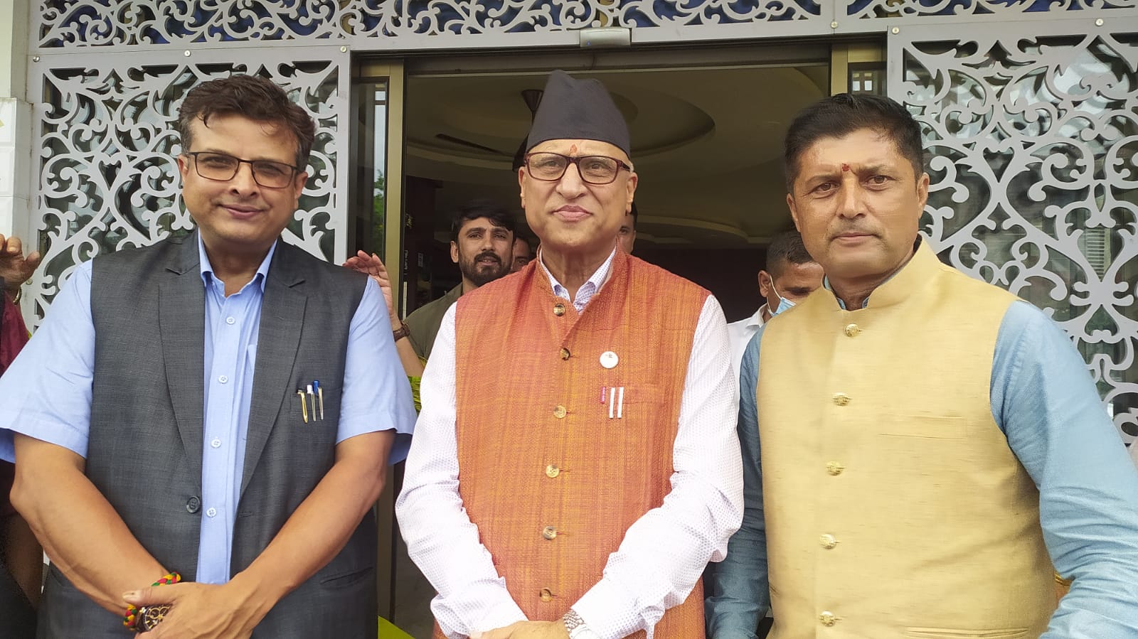 विराटनगरमा प्रदर्शनीस्थल र सेज निर्माणका लागि मेयरद्वारा मन्त्रीको ध्यानाकर्षण