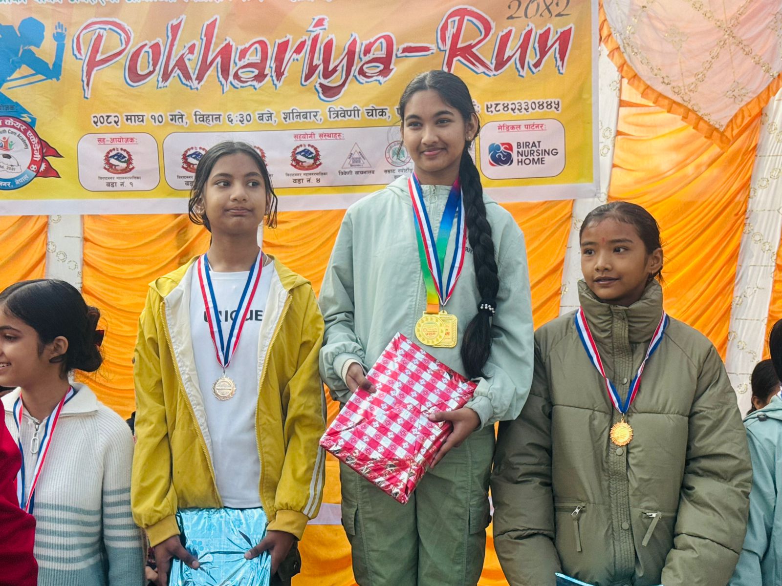 पोखरिया युथ केयर एकेडेमीको आयोजनामा भएको चित्रकलामा ईनेड स्कुल सिनियर र जुनियर दुवैमा प्रथम